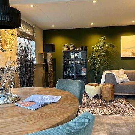 It Buthus Apartment Baaiduinen Екстериор снимка