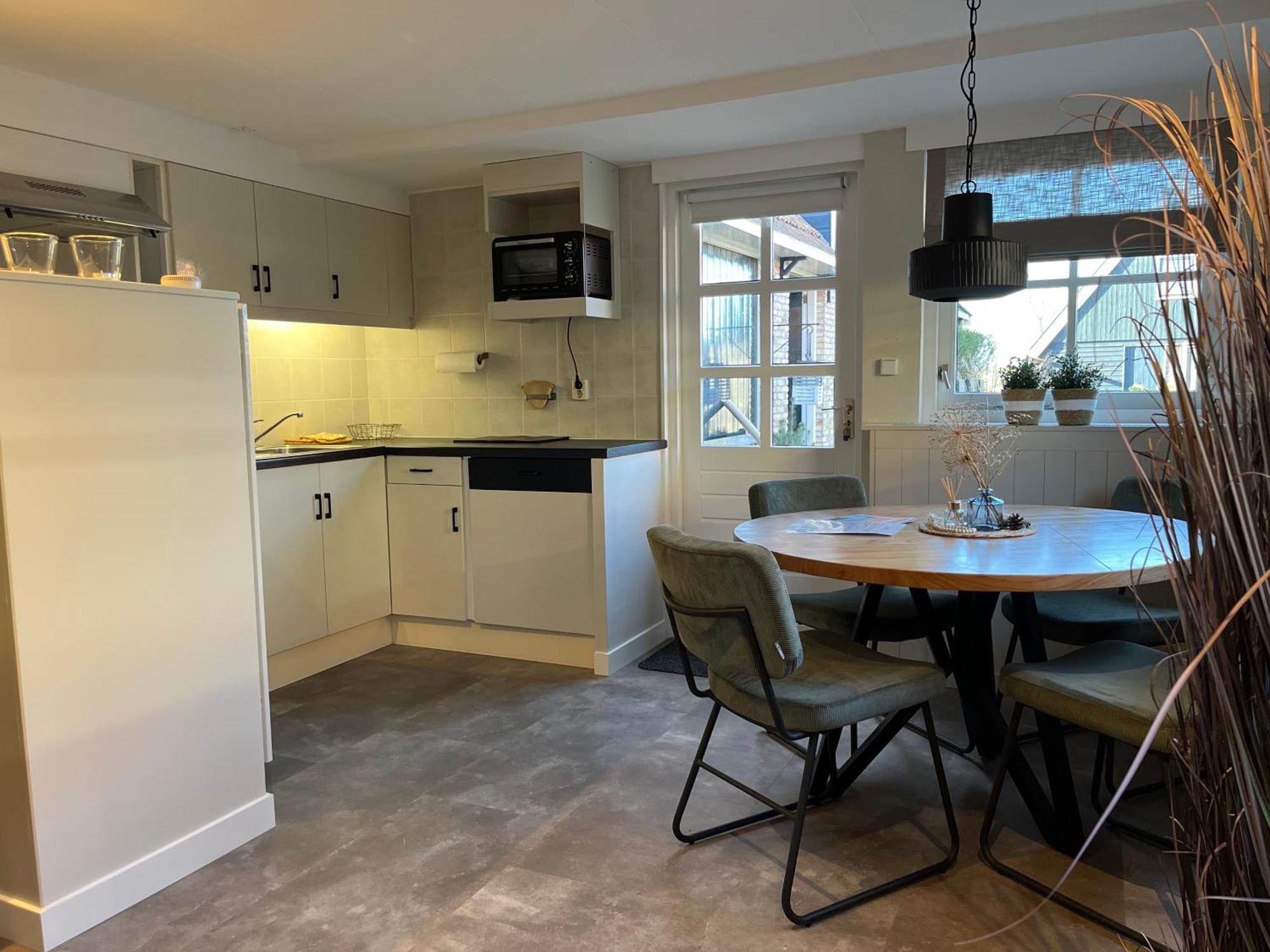 It Buthus Apartment Baaiduinen Екстериор снимка