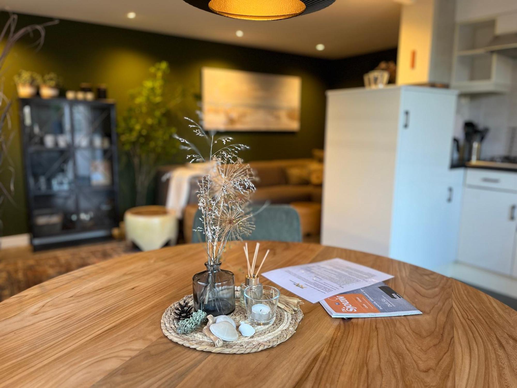It Buthus Apartment Baaiduinen Екстериор снимка